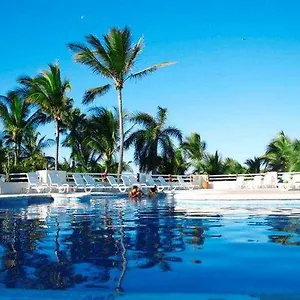 https://faro-mazatlan-beach-resort.mazatlan-hotels.com